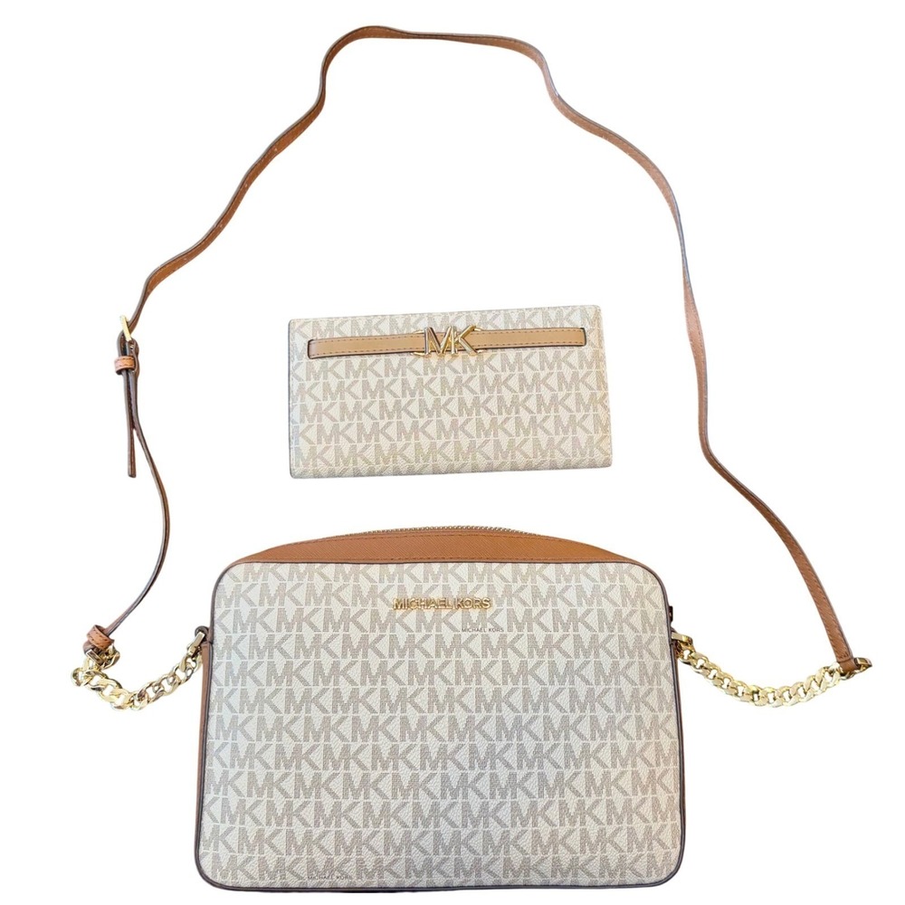 Michael Kors Jet Set Crossbody Bag and Wallet Set Vanilla Acorn Signature Logo